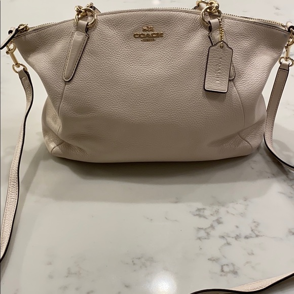 Coach Ivory Leather Gold Hardware Bag - Picture 3 of 4